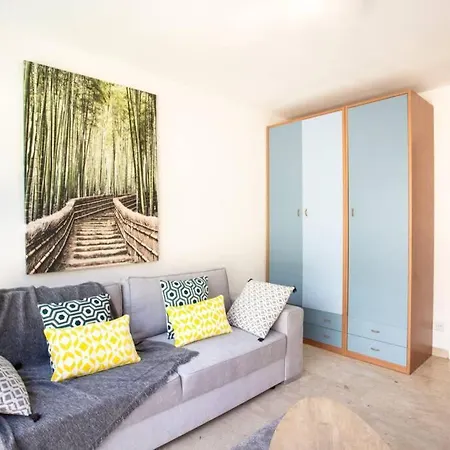 Studio Massenet, 1 Min From The Beach