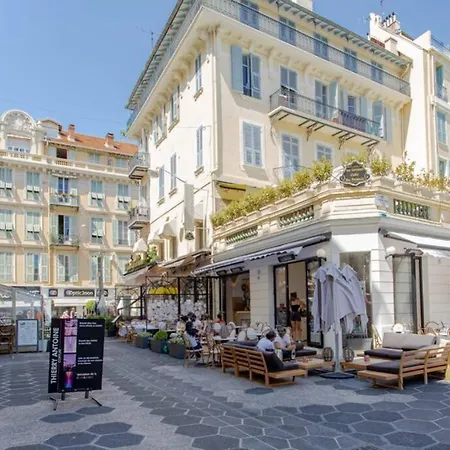 Studio Massenet, 1 Min From The Beach Nizza